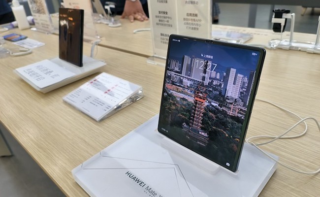 OLED手機市場滲透率接近50%，IT產品或將成為OLED下一戰場！